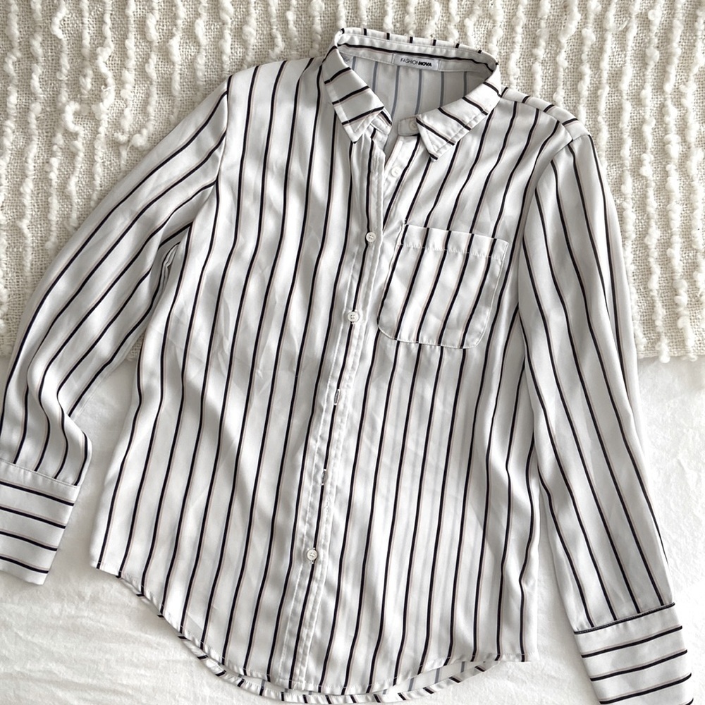 NWOT 2 Toned Striped Button Down Blouse | Size XS
